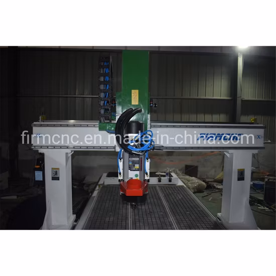 中国 1325 CNC 木工機械 Atc 彫刻切断 4 軸 CNC ルーター