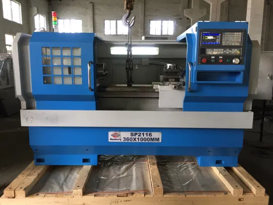 GSK/ファナック/シーメンス自動横型 CNC 旋盤フレーム Ck6136 Ck6140 Ck6150 金属 Torno 旋盤価格電気油圧 6/8 ステーションツールタレット旋盤